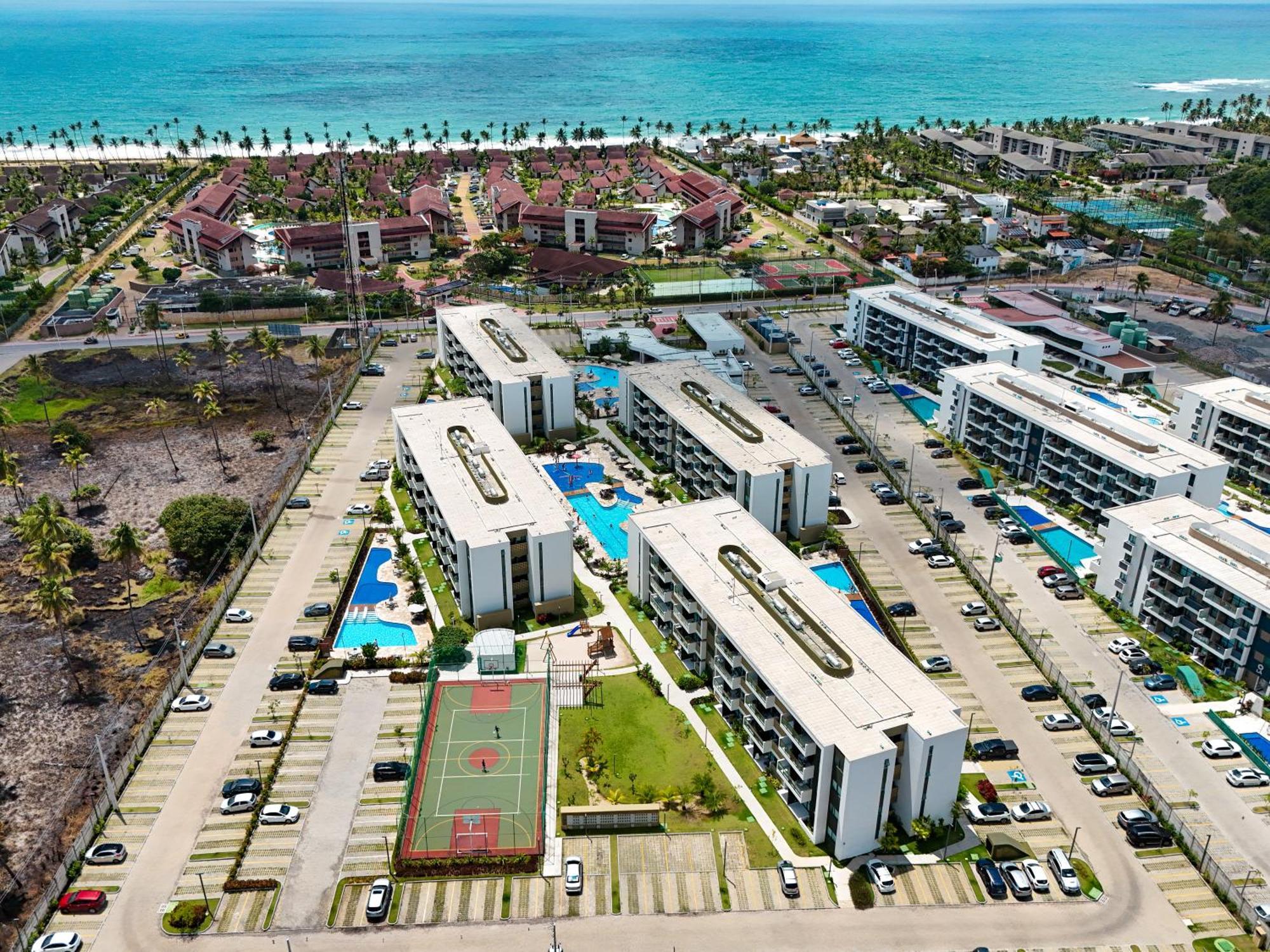 Mana - Vista Piscina, 2qts, Poucos Metros Da Praia-muro Alto *